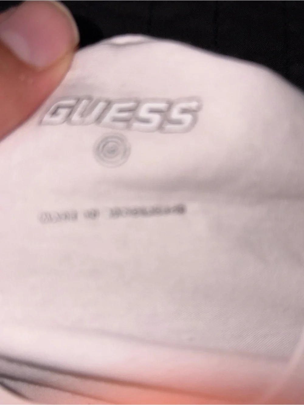Guess White Short Sleeve Logo Crew Neck Tee - Picture 3 of 5